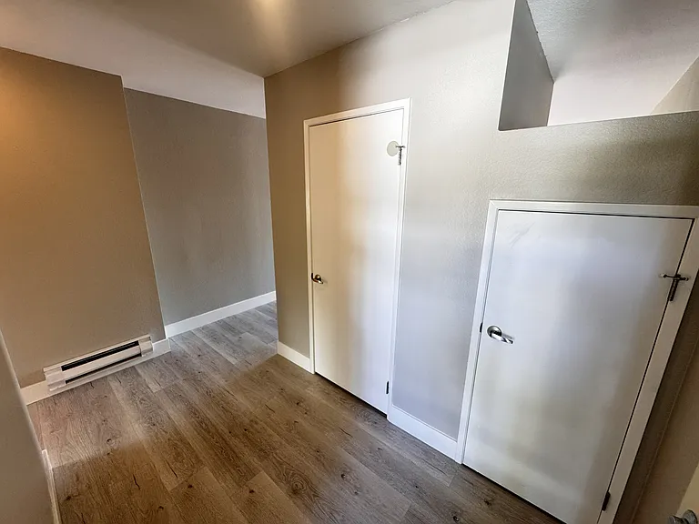 160 Lakeshore Ct — Photo 19