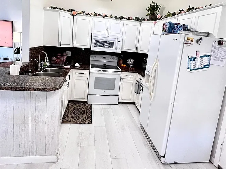 10669 Boca Entrada Blvd — Photo 5