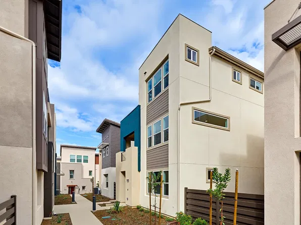 492 Gadget Rd, San Marcos, CA 92078