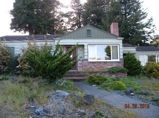 2810 R St, Eureka, CA 95501