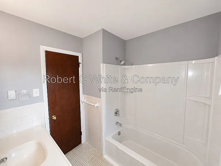 1730 State St #408 — Photo 11
