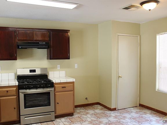 5th image of 6702 Windpiper Ln