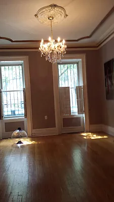 Rented by Reliance Realty of Manhattan Corp | media 1