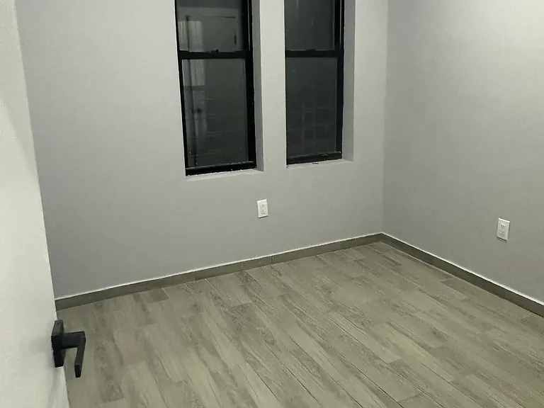 1122 Boynton Ave #4 — Photo 6
