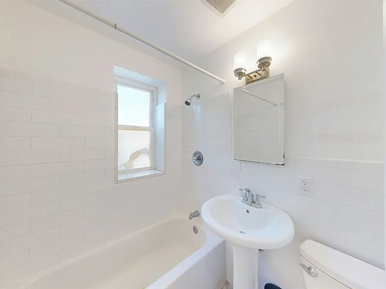 104 Trowbridge St #4 — Photo 17