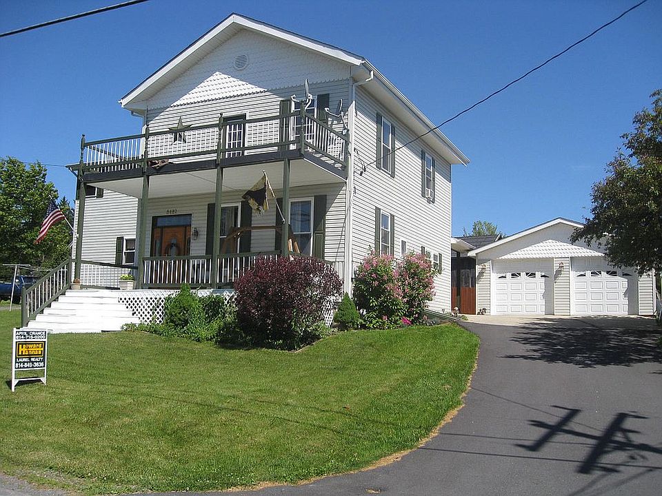 Front View of House & Garage
