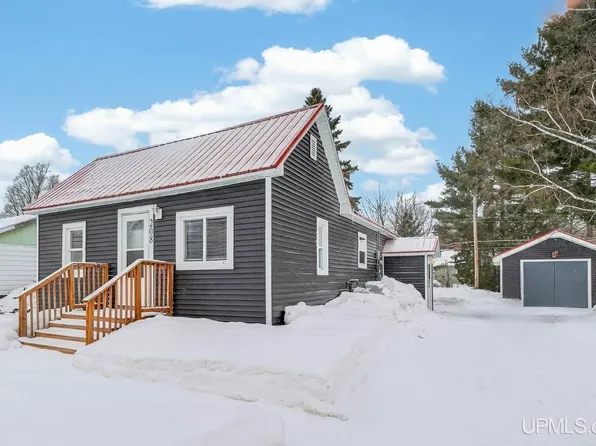 208 W Victory Way, Newberry, MI 49868