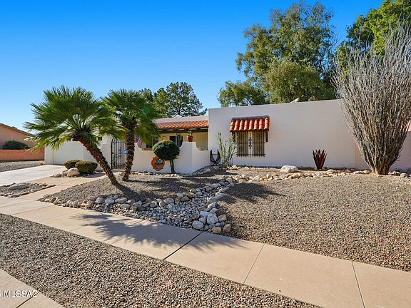2nd image of 1151 N Paseo Del Cervato