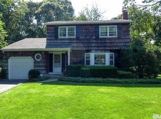 40 Colonial Rd, Floral Park, NY 11001