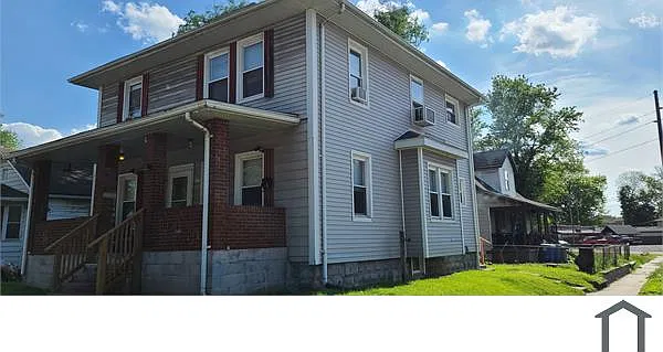 2 bed, $950 — Photo 1