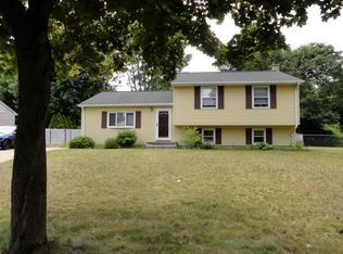 20 Pinta Cir, Springfield, MA 01104