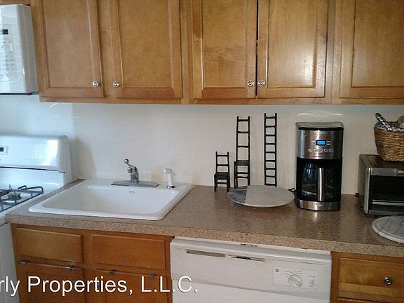3rd image of 190 Millburn Ave APT E1