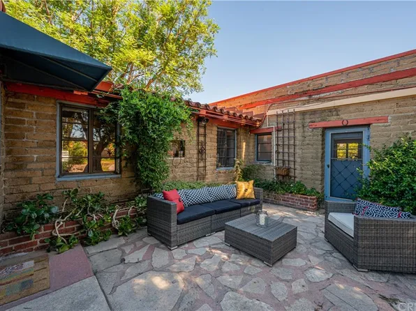 8625 Hayvenhurst Ave, North Hills, CA 91343