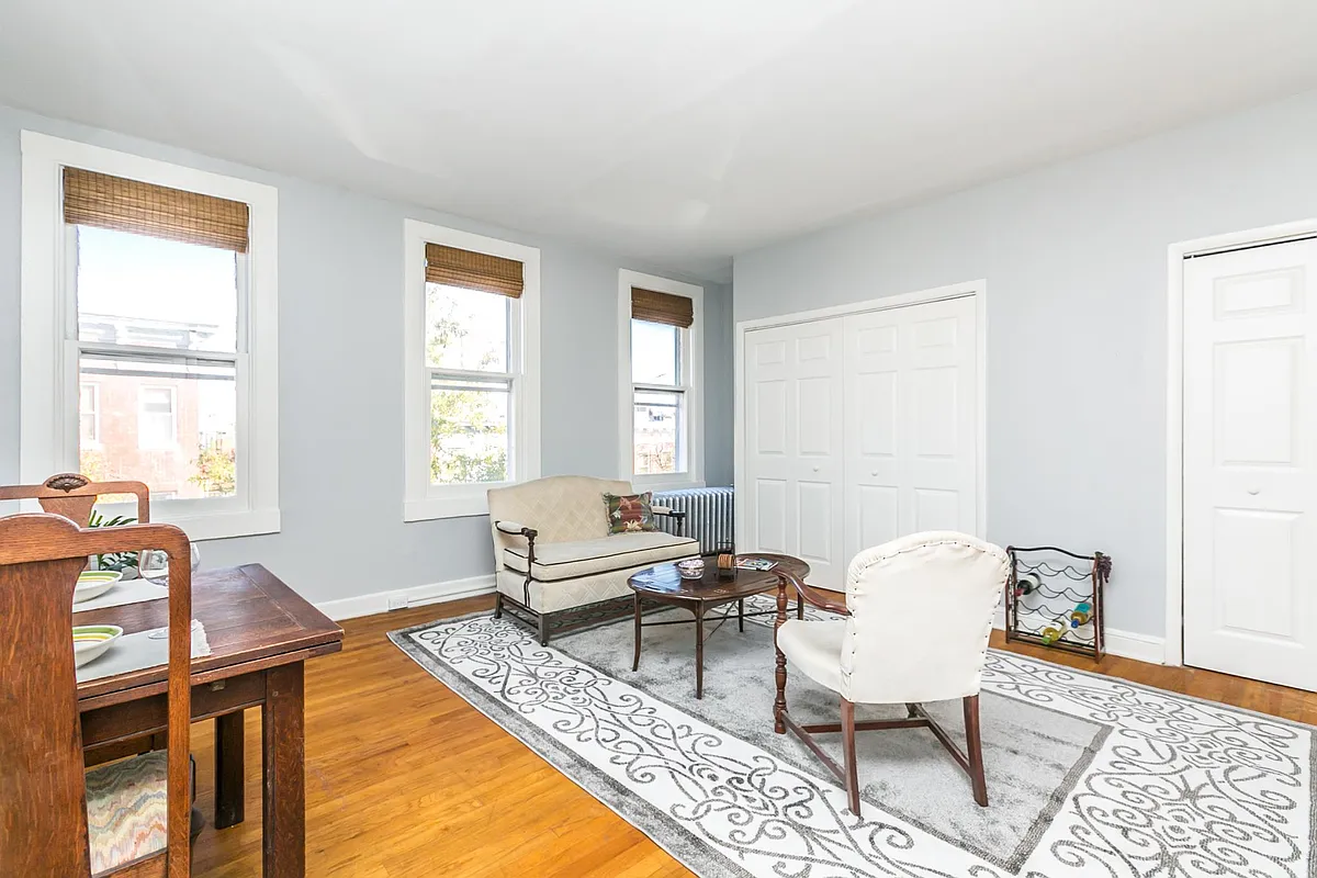 Building Photo - 1210 Bolton St #3F