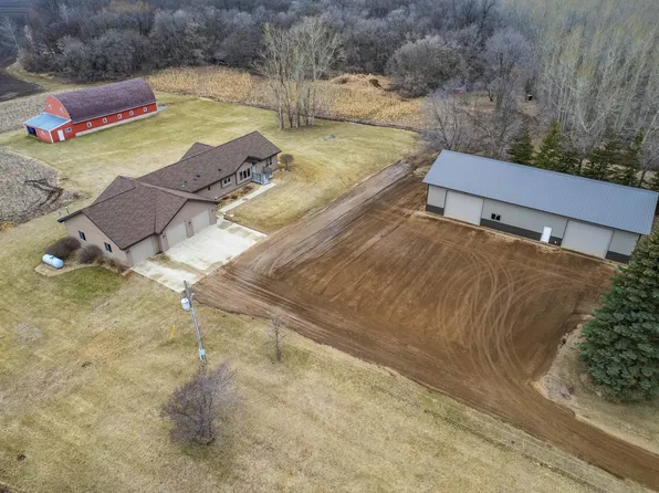 6432 Botzet Rd NE, Nelson, MN 56355