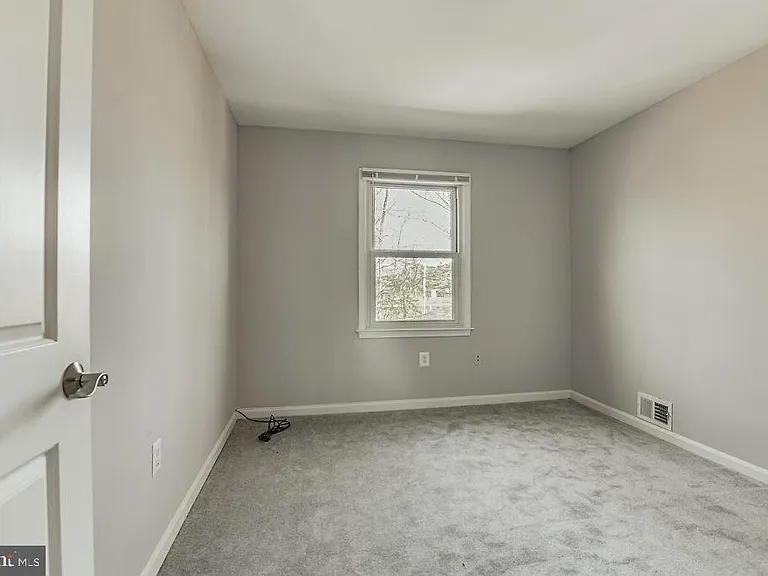 2866 Yarn Ct — Photo 29