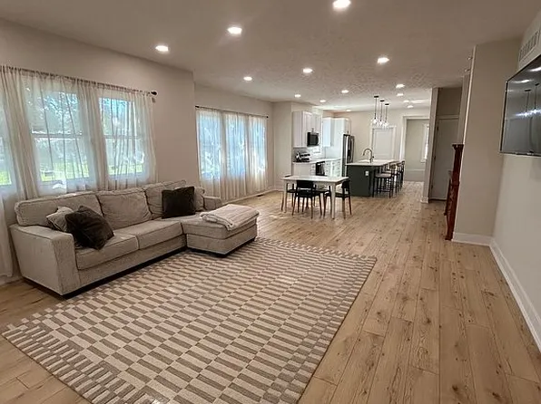 456 W 9th St, Wahoo, NE 68066