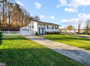 7612 Pollen St, Lorton, VA 22079