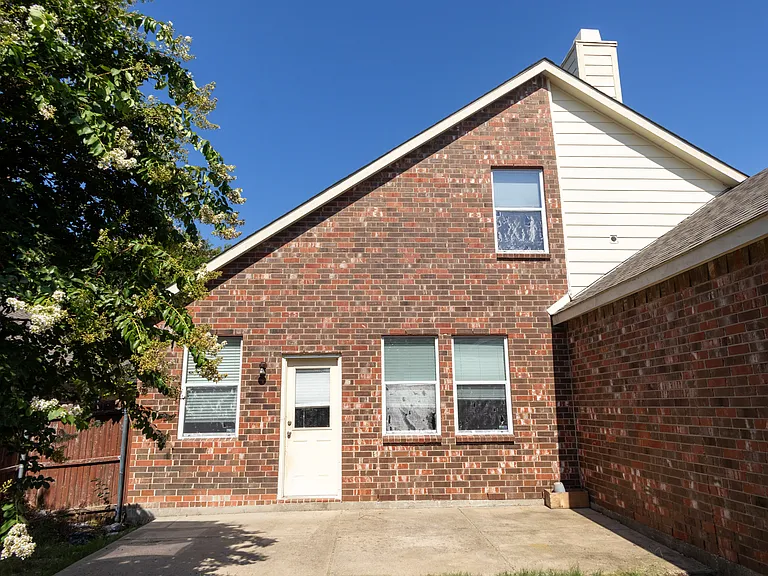 1407 Hazelwood Dr — Photo 30