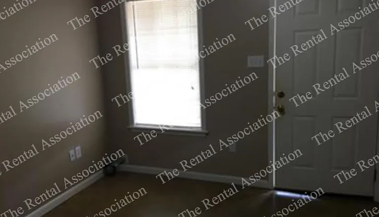 1001 Saratoga St — Photo 9