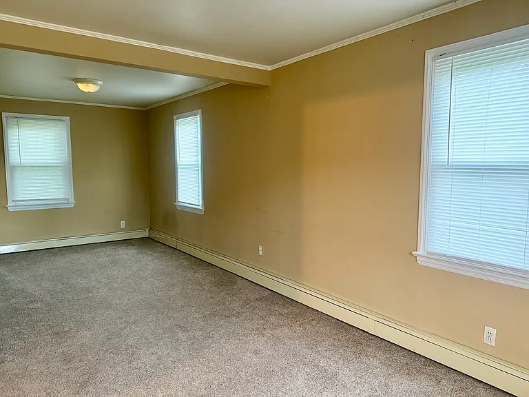 1777 Stone Ave — Photo 13