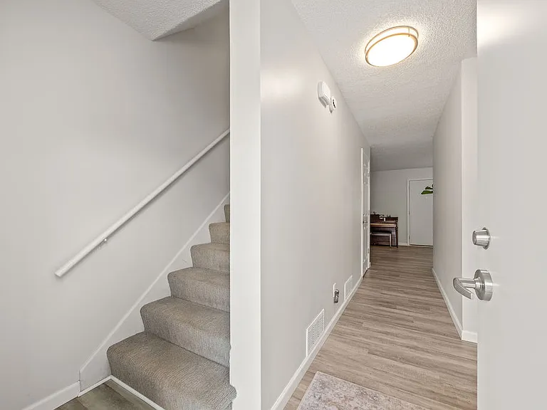 1 Horizon Heights Rd — Photo 9