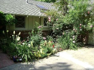 23369 Ostronic Dr, Woodland Hills, CA 91367