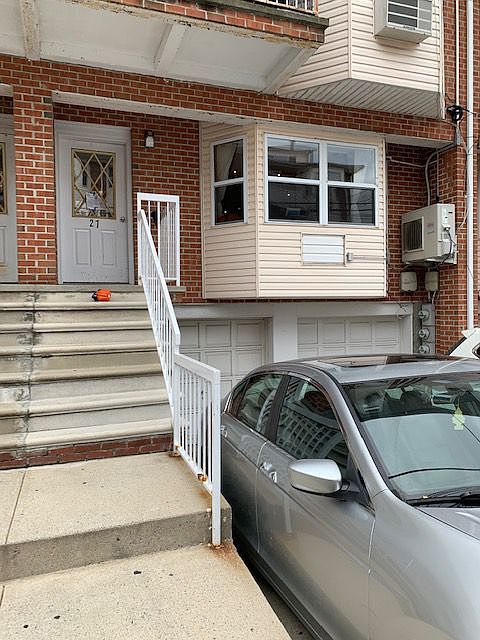 1st image of 27 Cove Ln #4A