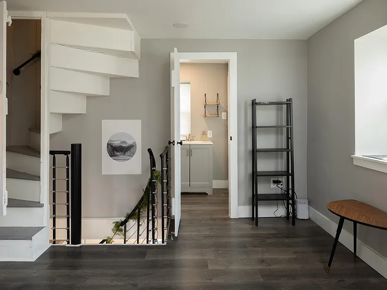 1202 Oella Ave — Photo 4