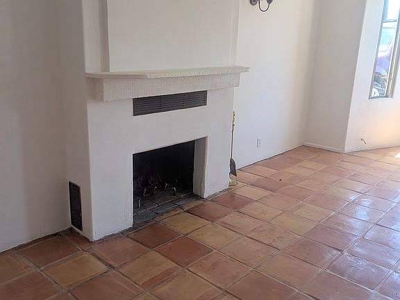 4th image of 2209 Milton Ct NW
