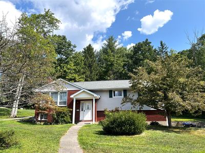 2009 Galaxy Dr, Vestal, NY, 13850