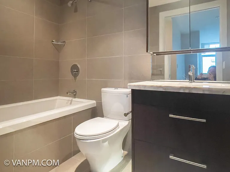 1708 Columbia St #804 — Photo 8