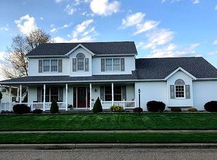 496 Oak Ave SW, Strasburg, OH