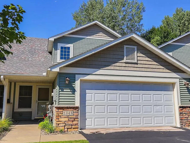 1345 Echo Lake Ct — Photo 1