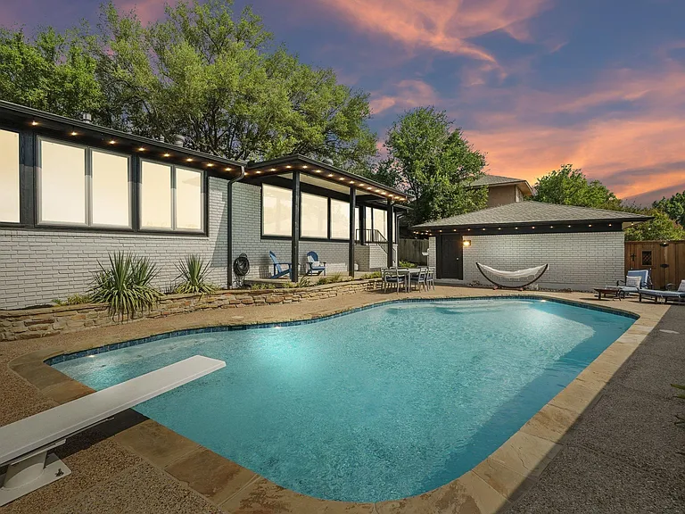 1608 S Alamo Rd — Photo 40