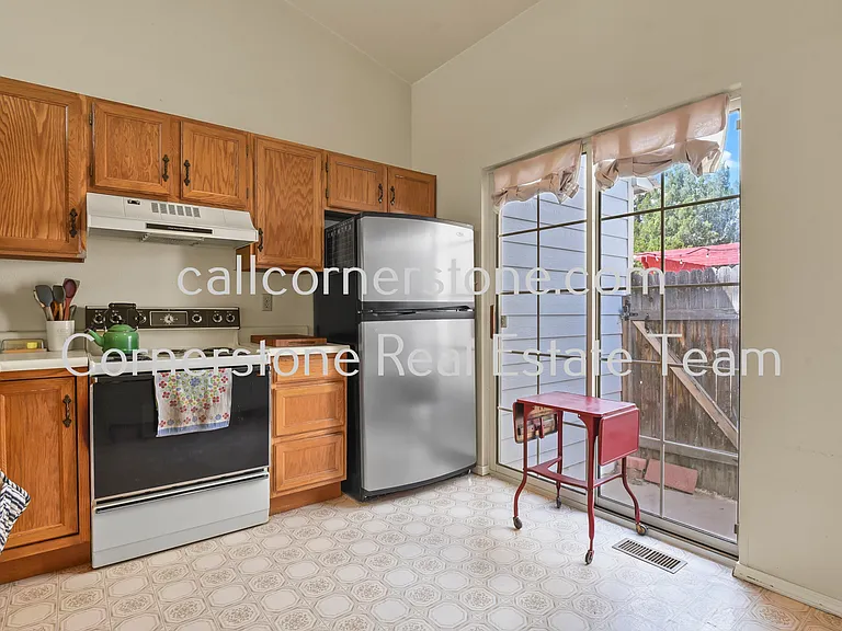 8640 Boxelder Dr — Photo 12