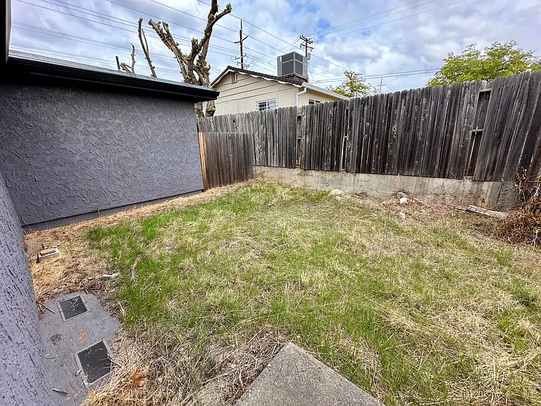 1397 E Cypress Ave — Photo 16