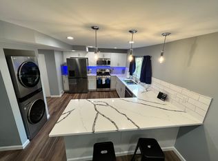 3932 Vinceton St APT 1, Pittsburgh, PA 15214