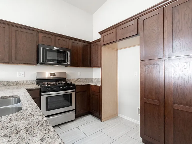 14362 Loma Esmeralda Dr — Photo 10