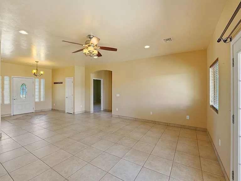 4212 S Hackberry Dr — Photo 9
