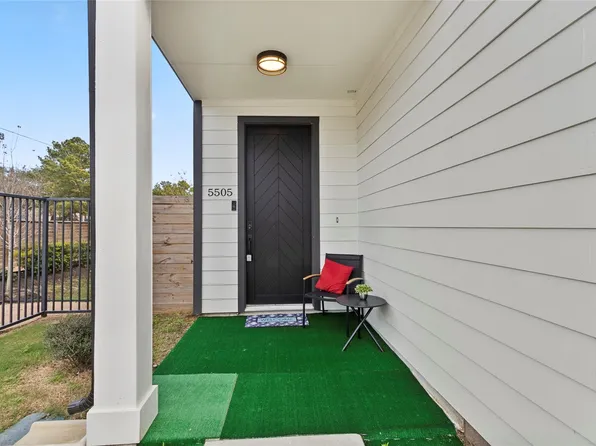5505 Oakmont Villas Dr, Houston, TX 77091