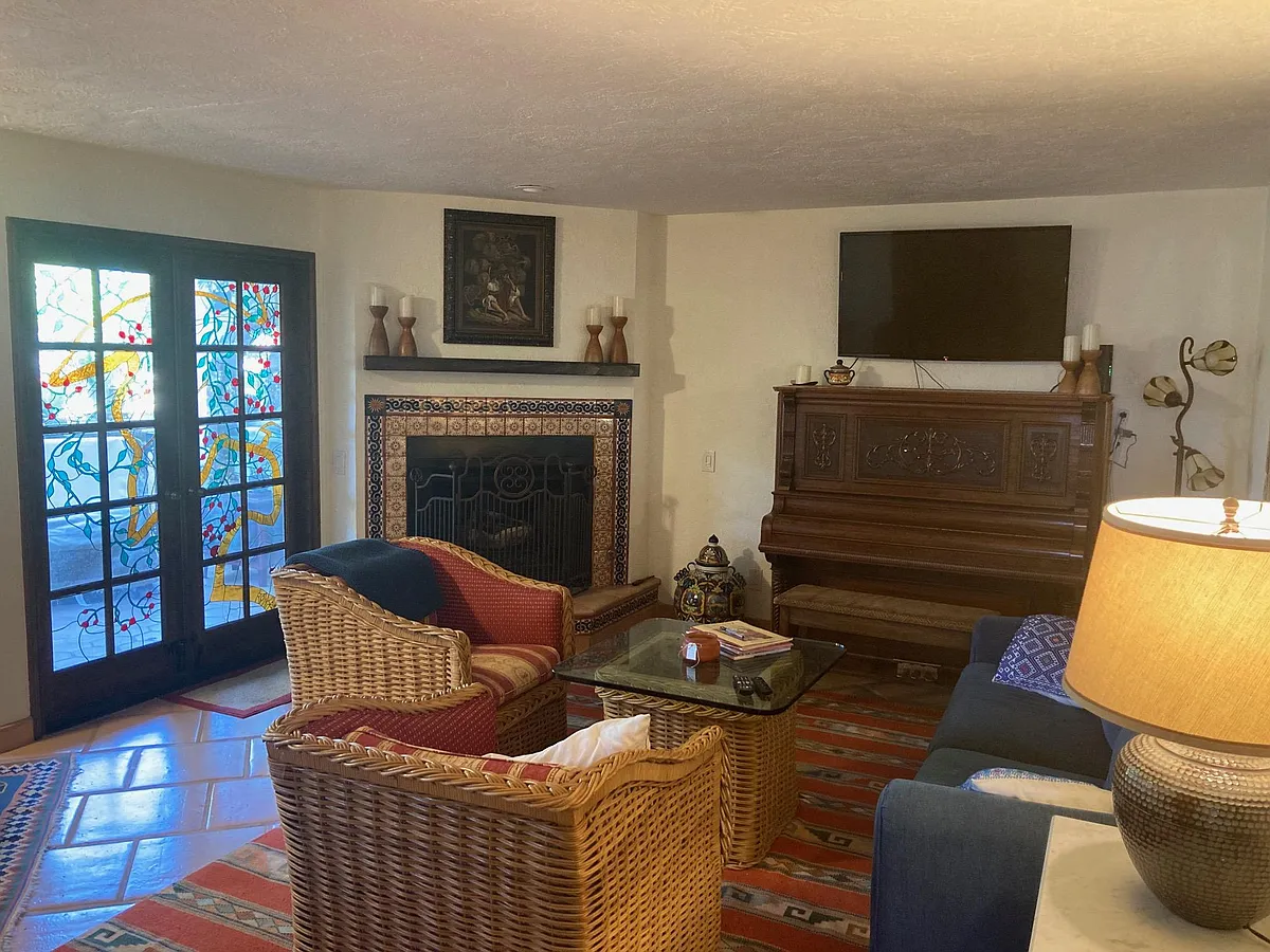 Living Room w/ Upright Grand Piano - 2618 Juan St #1
