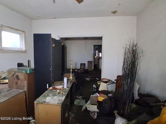 2nd image of 839 S 37th St