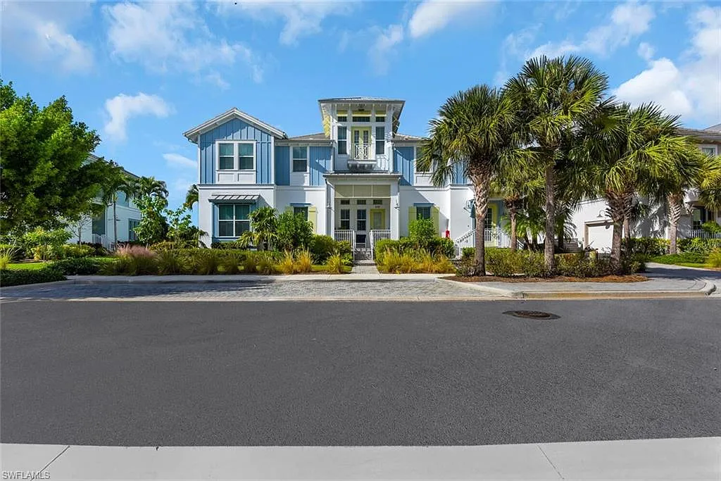 3 bed, 3.0 bath, 2214 sqft, $8,500 — Photo 1