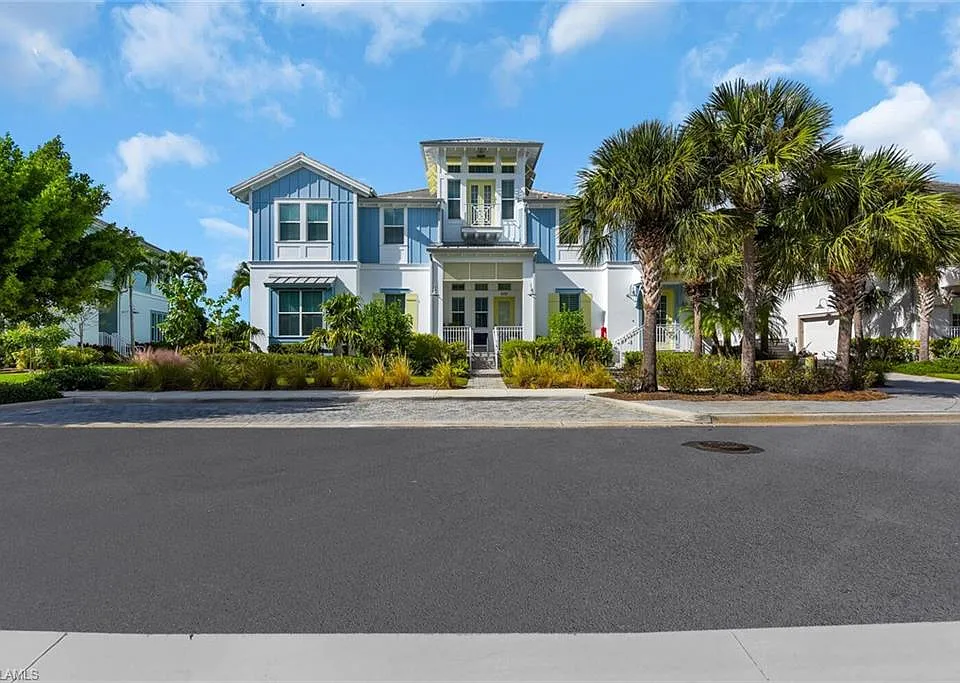 6561 Dominica Dr #8-101