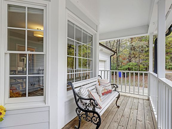3rd image of 801 Possum Walk Ln