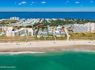 106 Ocean Bluff Dr, Indian Beach, NC 28512