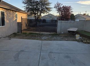 9119 Schooner Rd NW, Albuquerque, NM 87121