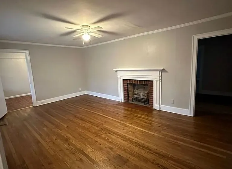305 S Walnut St #A — Photo 3