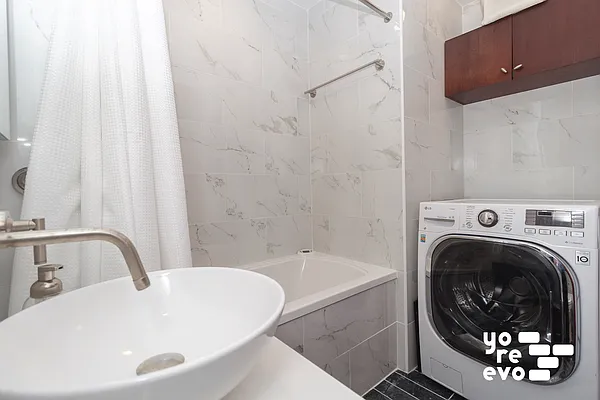 Sold by Yoreevo, LLC | media 11
